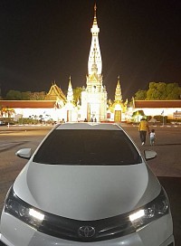 รถเหมาเที่ยวลาว