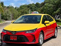 บริการรถแท็กซี่  รถเช่าพร้อมคนขับรับส่งสนามบิน รับส่งทุกจังหวัดทั่วประเทศ 24 ชั่วโมง  สะอาด ปลอดภัย