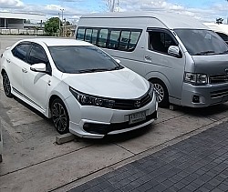 รถเหมาเทียวลาว