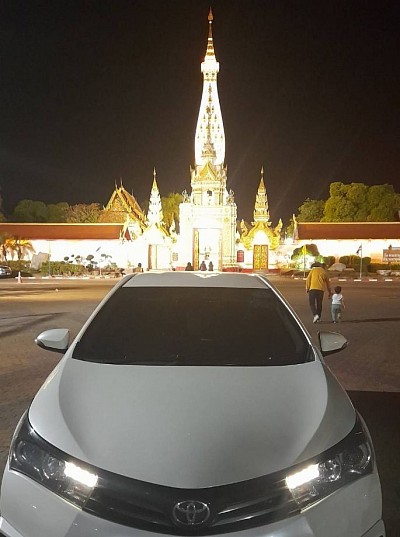 แกร็บ Grabมุกดาหาร เป็นตัวเลือกหลักที่สะดวก มีรถให้บริการตลอด 24 ชั่วโมง แท็กซี่ท้องถิ่น: