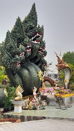 วัดด่านพระอินทร์ มุกดาหาร